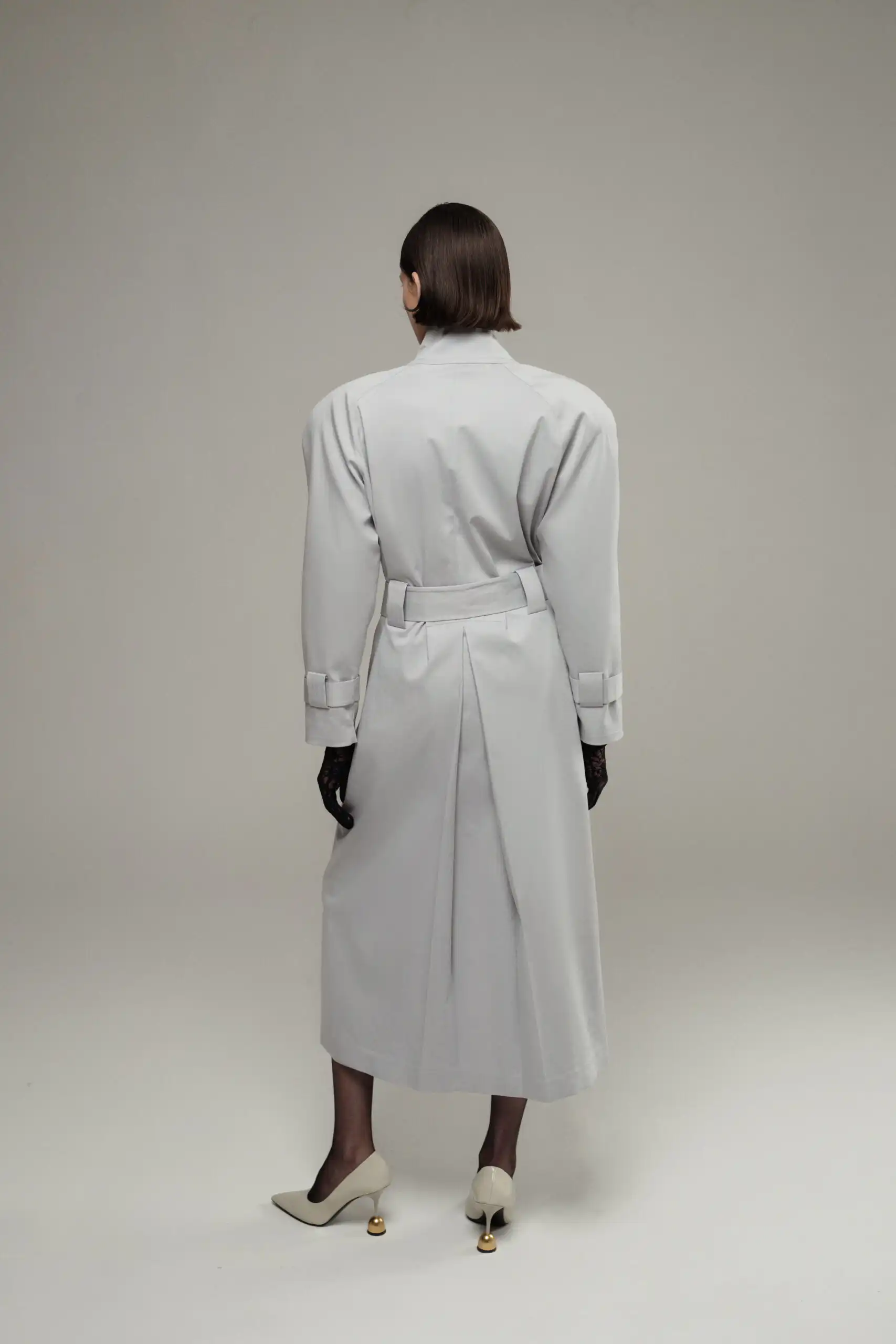 MILANO long raglan cotton trench coat with a belt in light grey - Image 3