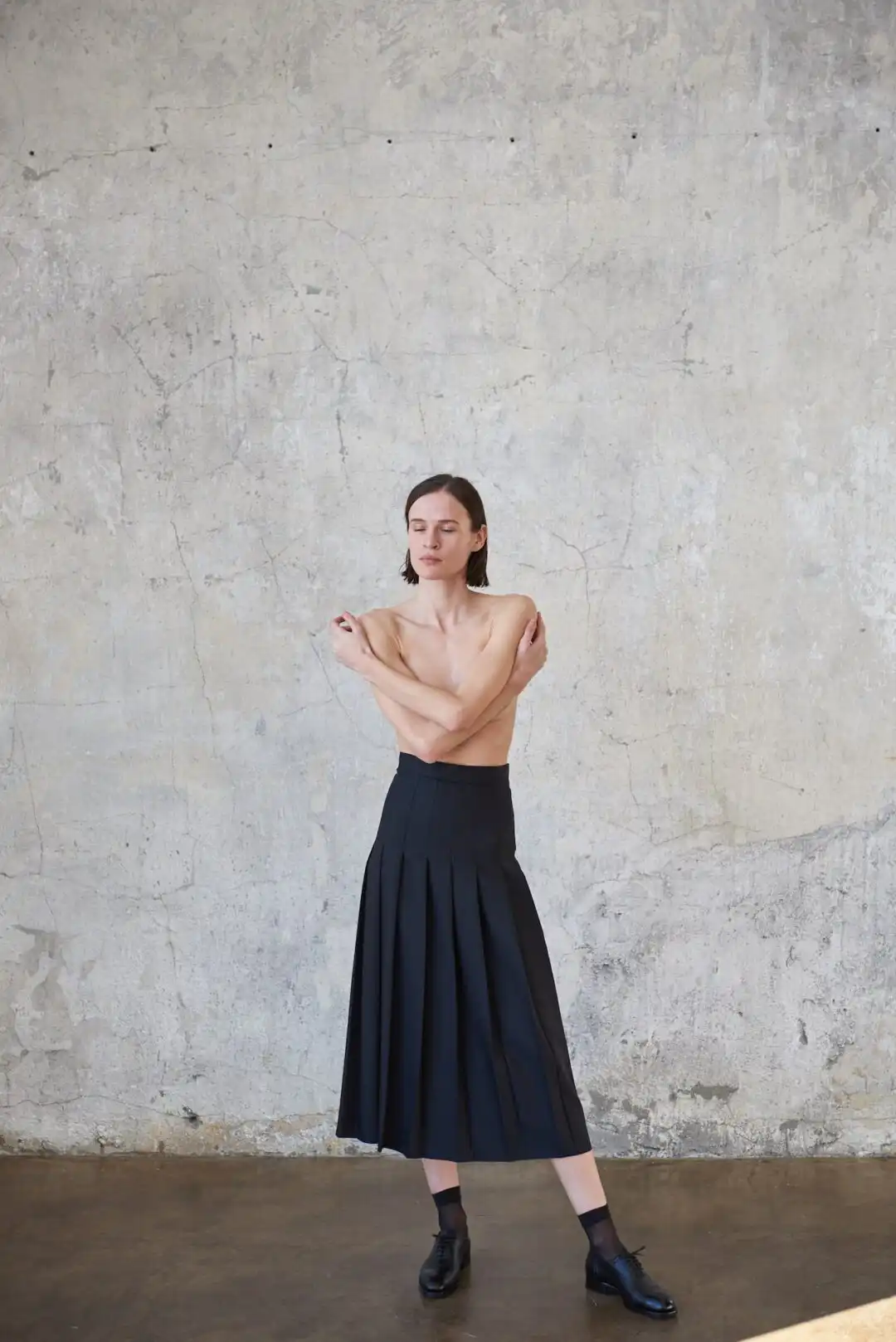Black wool PLEATED skirt - Image 4