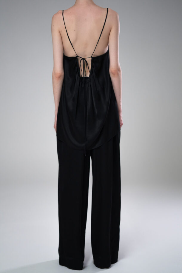 Bed&breakfast satin viscose black set pants and slip blouse