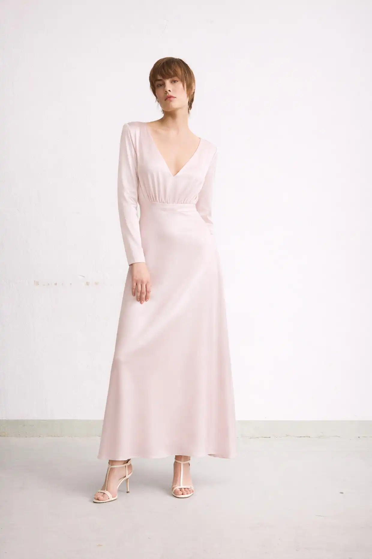 SENEZ long pink silk dress with long sleeves and a padded-shoulder neckline